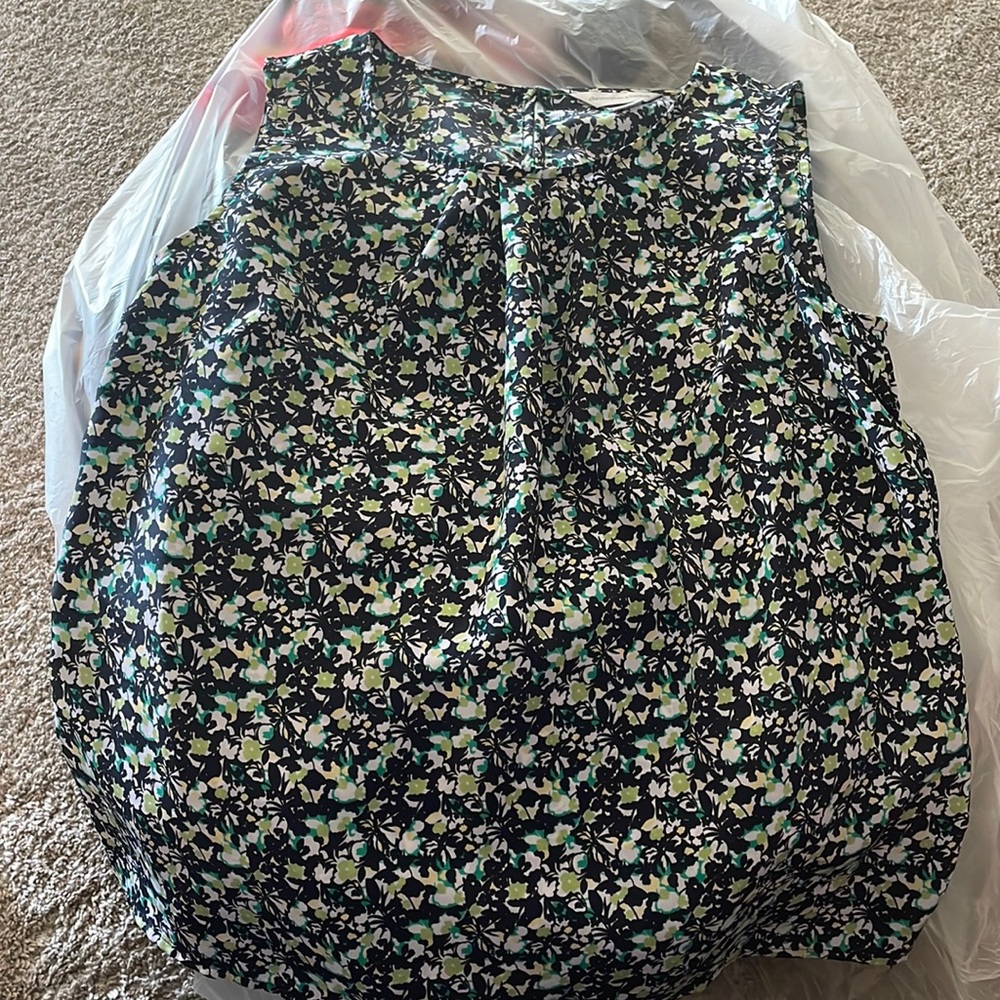 Christopher and banks size large, women’s tank